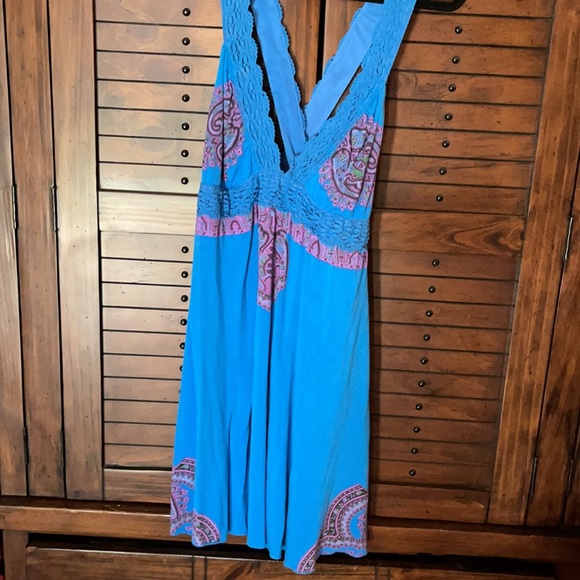 Free people top or dress. - Picture 3 of 7